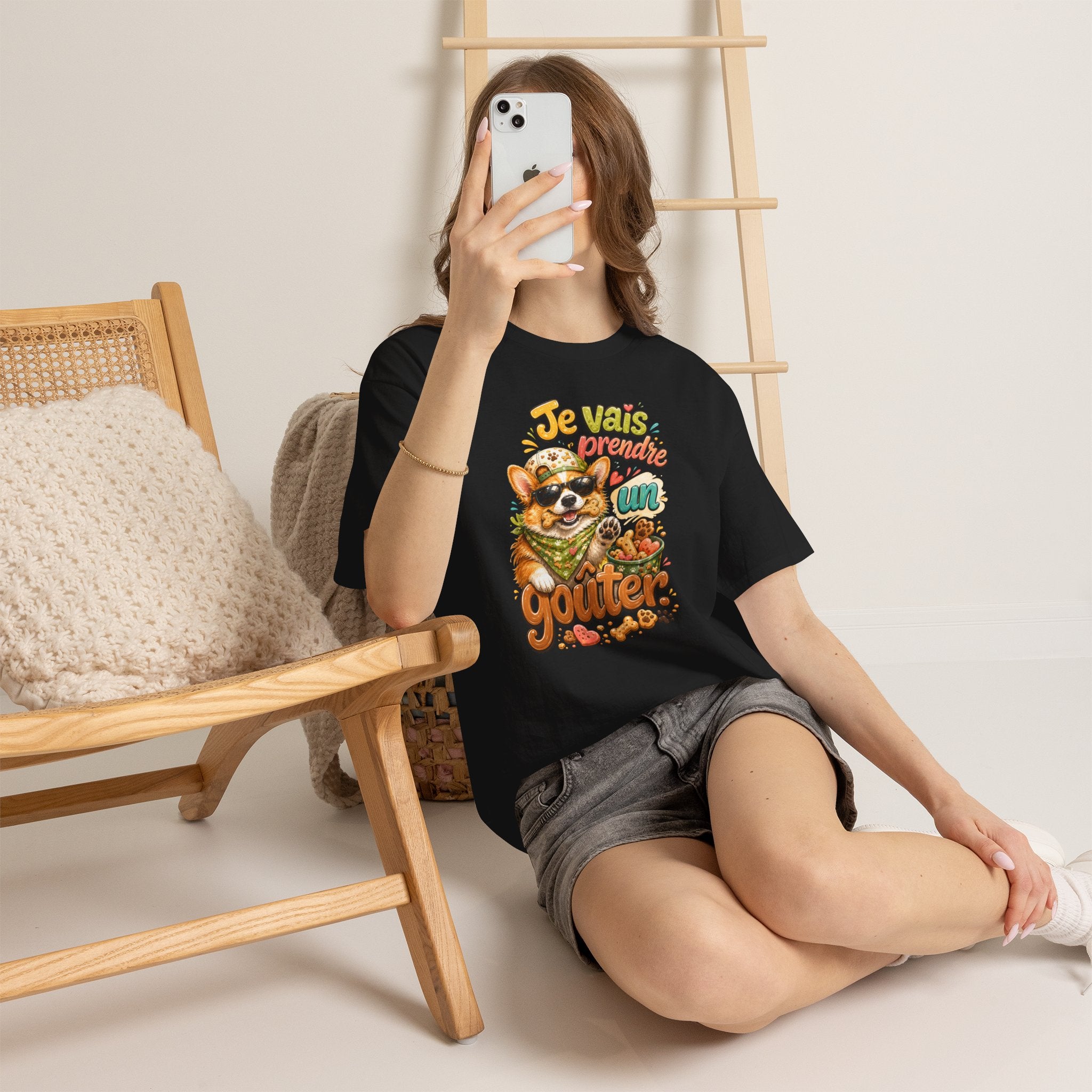 Corgi Snack Je vais prendre un goûter Cute French Dog Graphic T-Shirt
