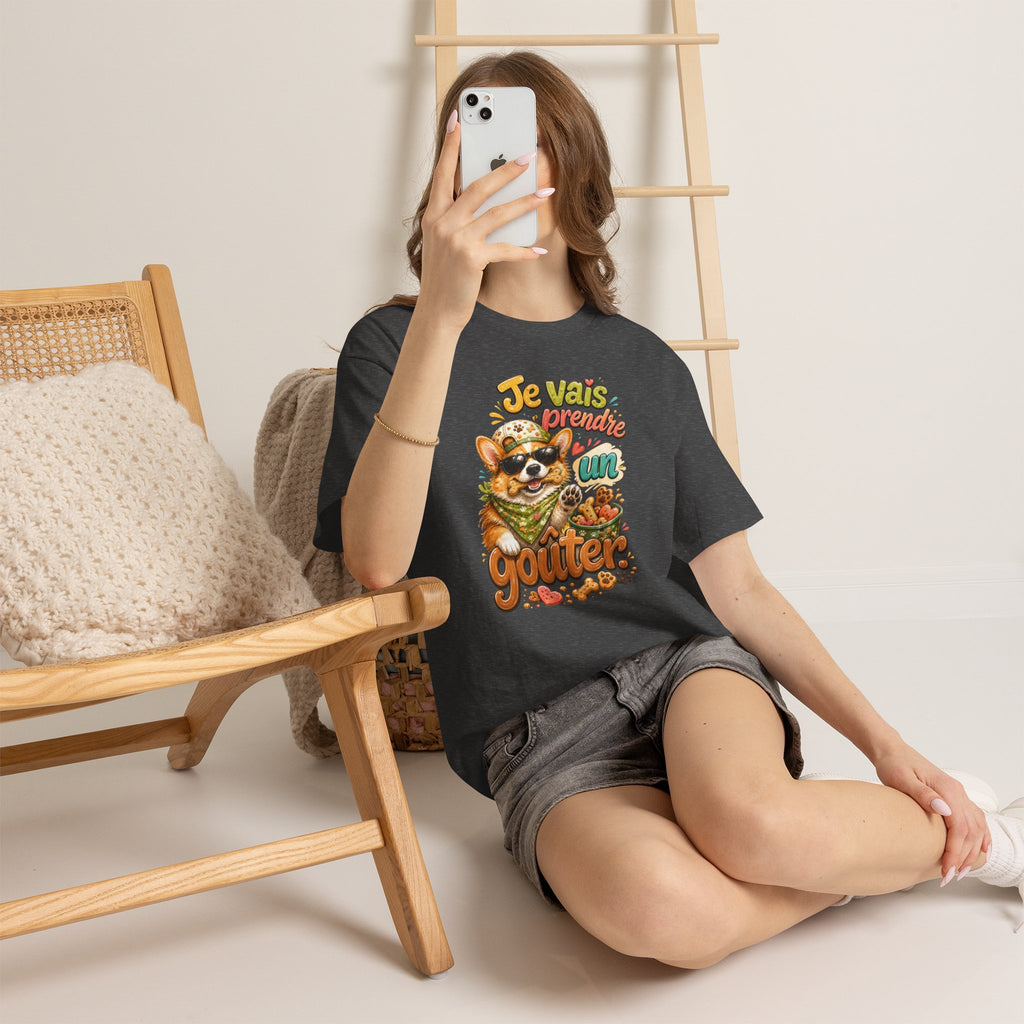 Corgi Snack Je vais prendre un goûter Cute French Dog Graphic T-Shirt